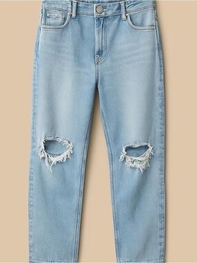 Citizens Of Humanity Light Wash Distressed Boyfriend Jeans